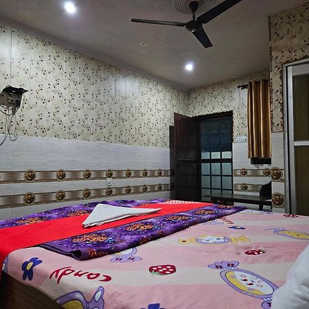 Hotel Chitrarth & Party Lawn Haldwani Room photo