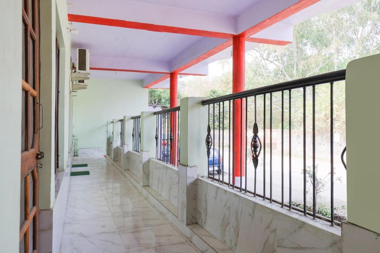 Hotel Chitrarth & Party Lawn Haldwani Exterior photo